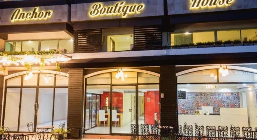 锚精品酒店 Patong 外观 照片